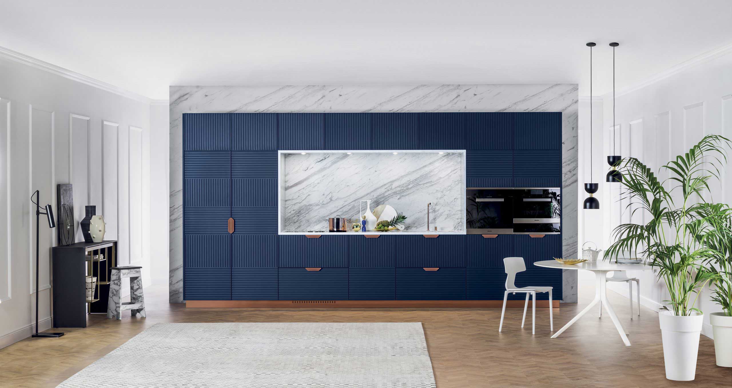 Mobilier de Bucatarie tmitalia kitchen design miuccia vlue velvet laquered scaled 1