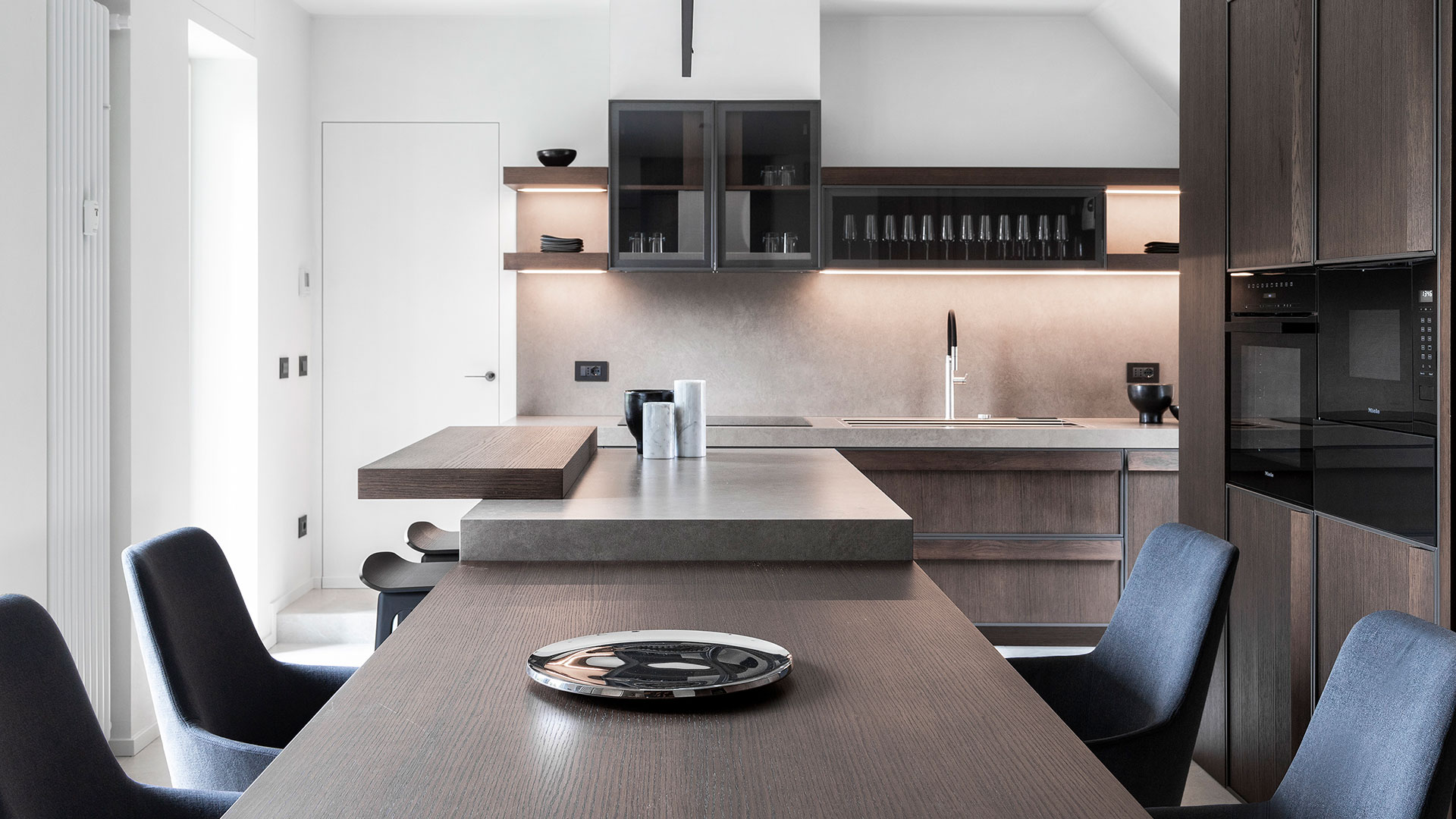Mobilier de Bucatarie tmitalia bespoke kitchen frame doors table